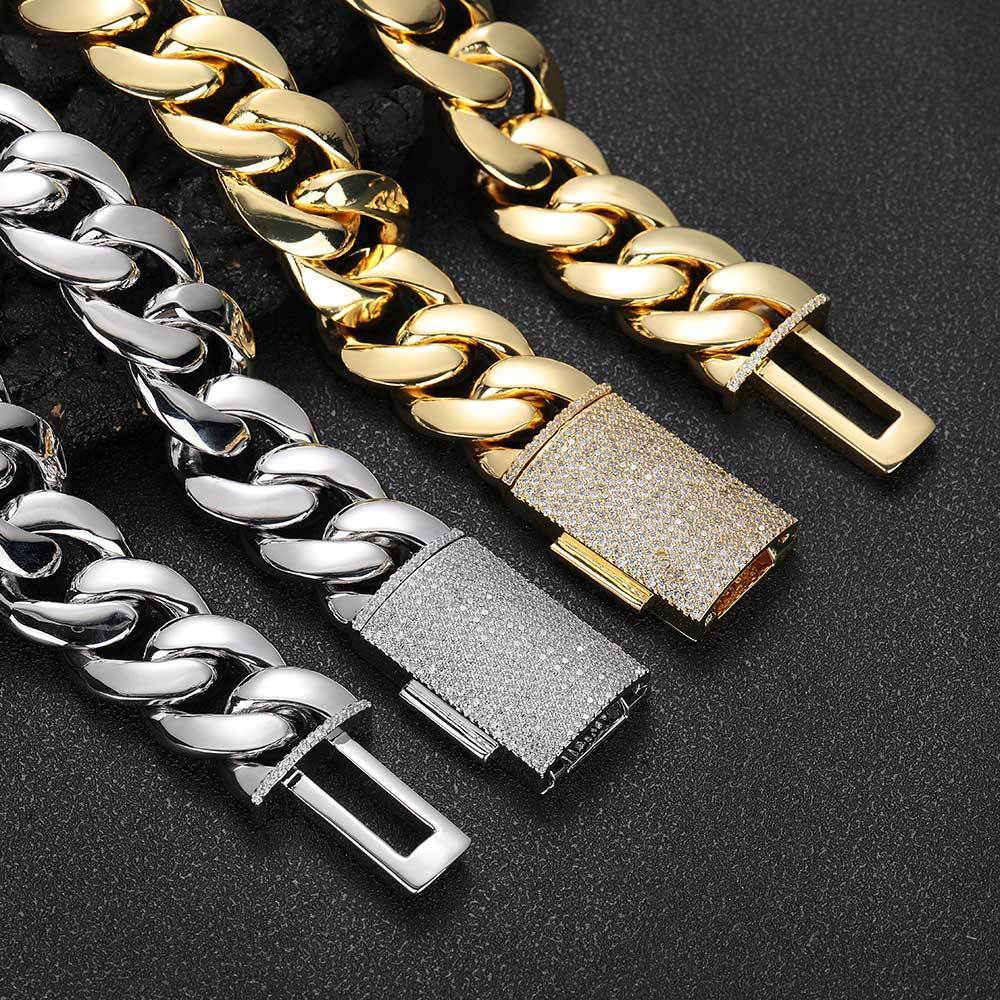 Cuban Link Bracelet (ICED Flip Buckle)