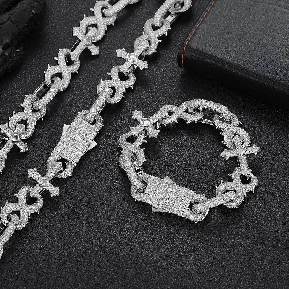 Thorn & Cross Link Chain