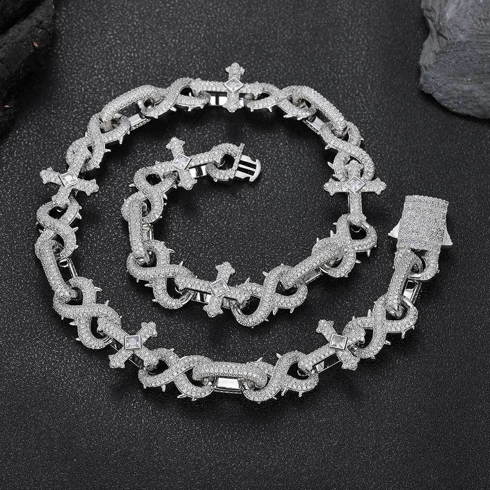 Thorn & Cross Link Chain