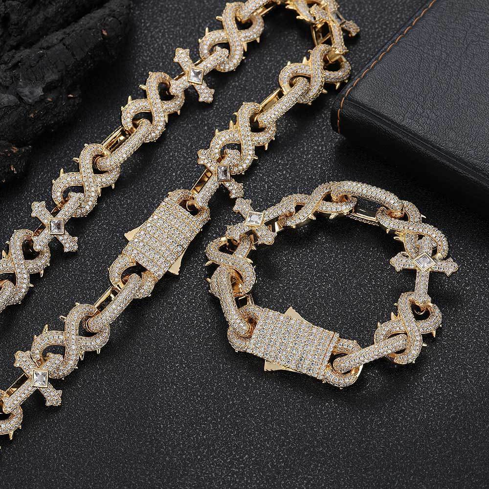 Thorn & Cross Link Chain